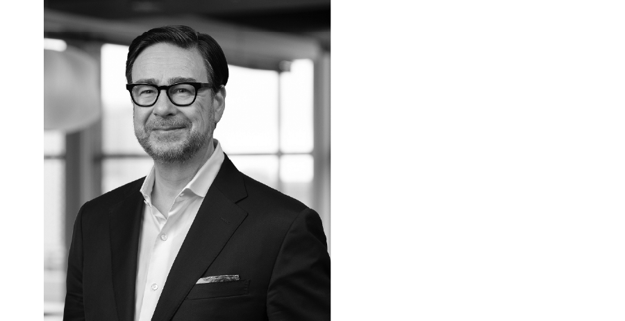 Akin | Jasper Helder